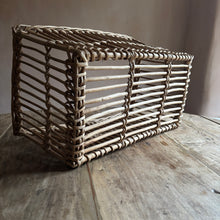 Load image into Gallery viewer, Large French Stick Basket
