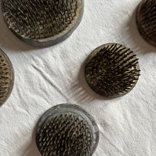 将图片加载到图库查看器，20th Century English Metal Flower Frog Collection
