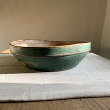 Charger l&#39;image dans la galerie, Swedish Wooden Dough Bowl with Original Paint
