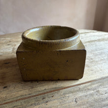 Load image into Gallery viewer, Traders Coin Bowl
