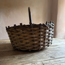 Load image into Gallery viewer, French Split Chestnut Basket

