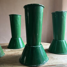 Load image into Gallery viewer, Show Vase
