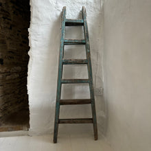 Carica l&#39;immagine nel visualizzatore di Gallery, Small French Painters Ladders
