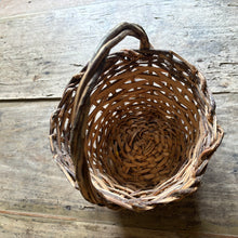 将图片加载到图库查看器，Small Swedish Birch Wood Basket
