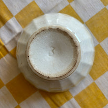 Carica l&#39;immagine nel visualizzatore di Gallery, No2 French Antique Cafe Au Lait Bowl
