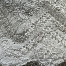 Carica l&#39;immagine nel visualizzatore di Gallery, French Antique Crocheted Lace Curtains
